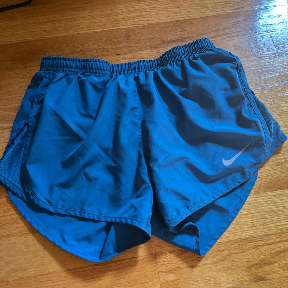 Nike dri-fit women’s Running Shorts size xs